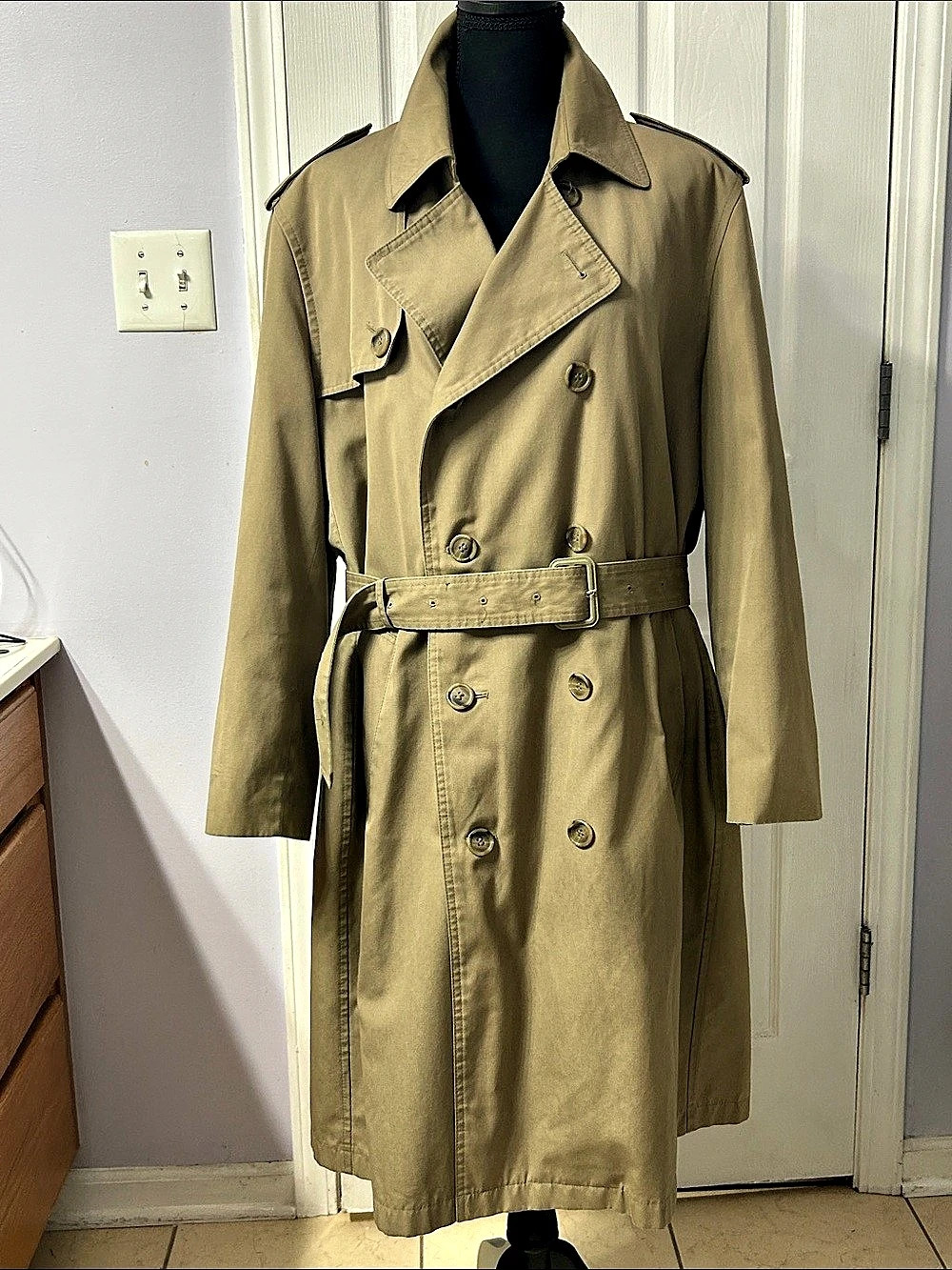 Misty Harbor Ment Trench Coat Lined in Brown Size 42